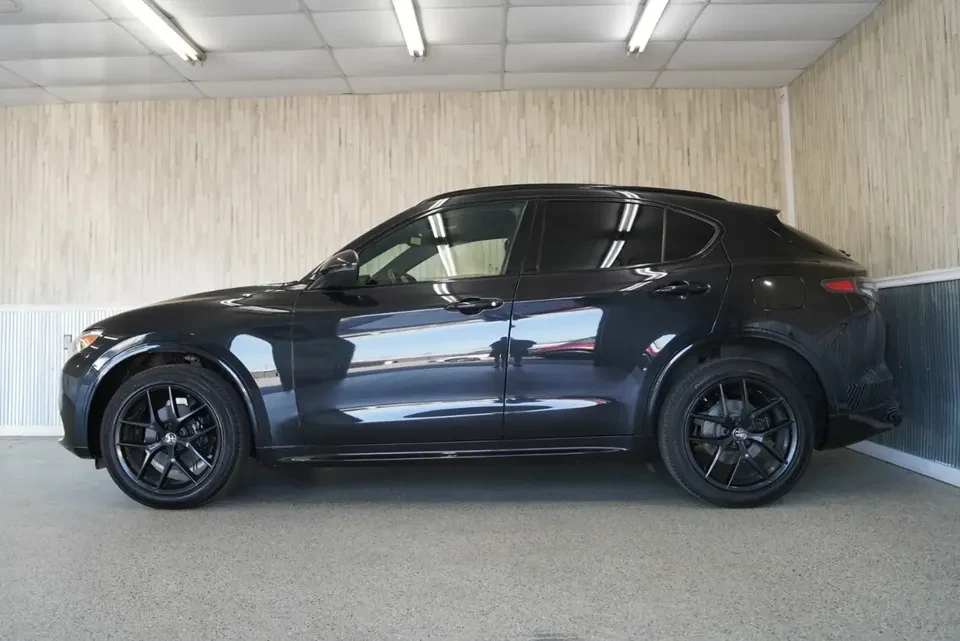 2021 Alfa Romeo Stelvio - Image 3 of 20