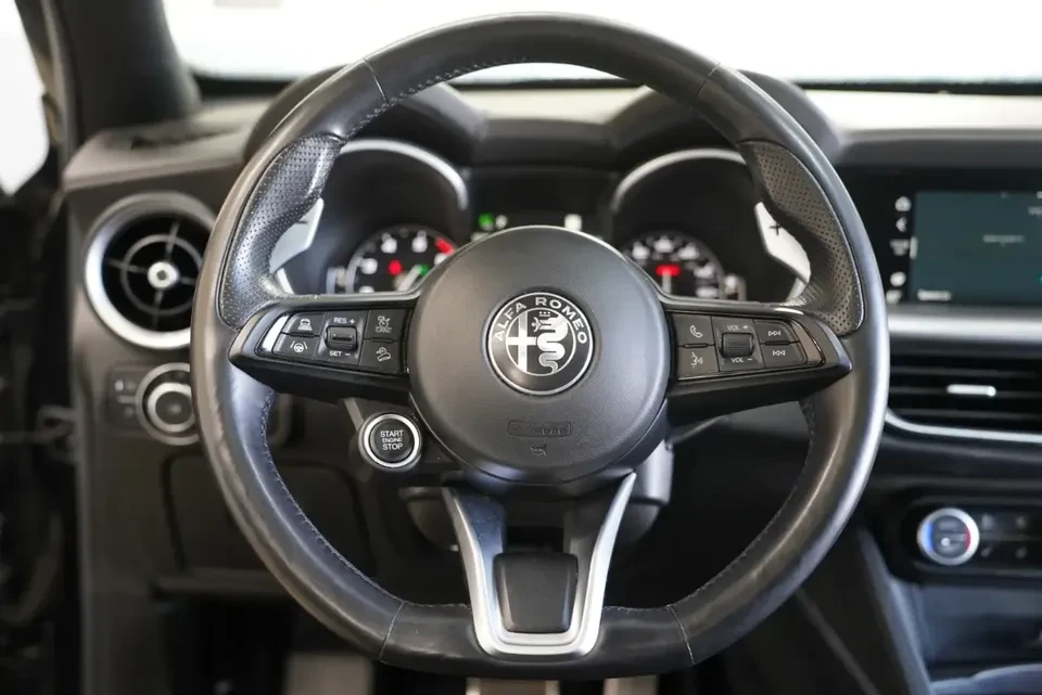 2021 Alfa Romeo Stelvio - Image 9 of 20