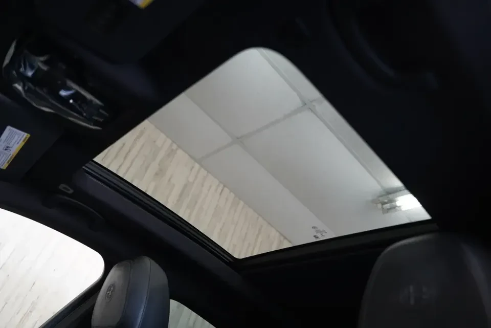 2021 Alfa Romeo Stelvio - Image 14 of 20