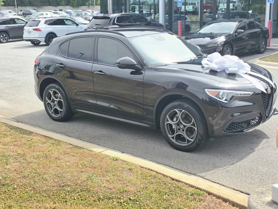 2021 Alfa Romeo Stelvio - Image 2 of 14