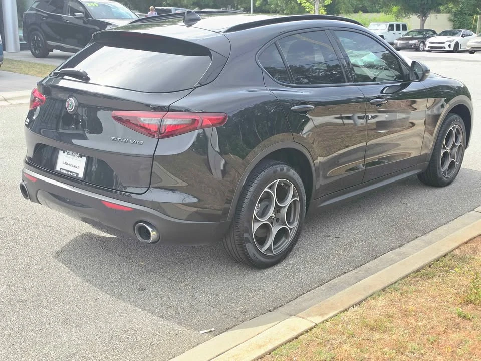 2021 Alfa Romeo Stelvio - Image 5 of 14