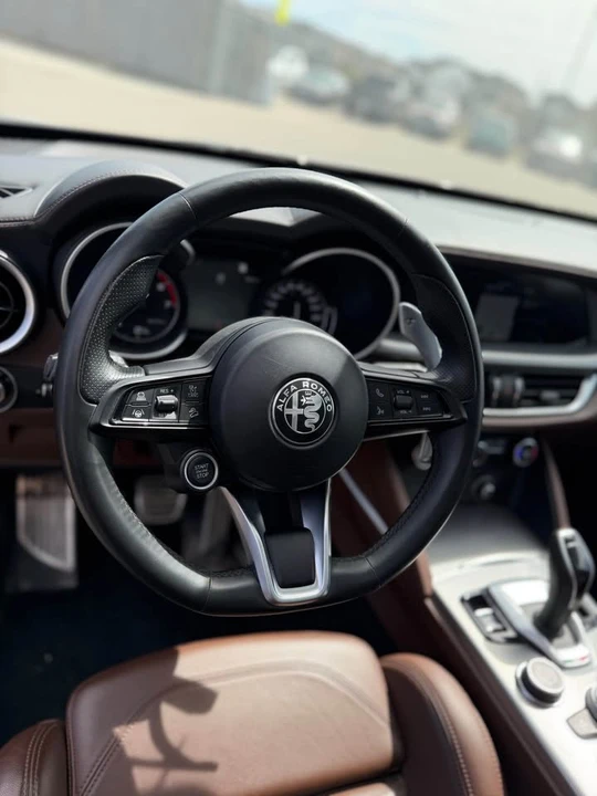 2021 Alfa Romeo Stelvio - Image 8 of 11
