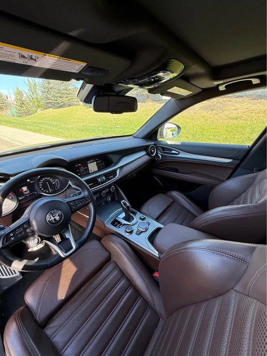 2021 Alfa Romeo Stelvio - Image 8 of 12
