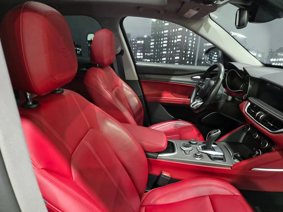2021 Alfa Romeo Stelvio - Image 9 of 15