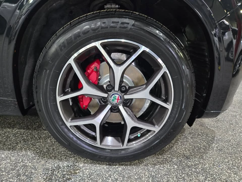 2021 Alfa Romeo Stelvio - Image 7 of 15