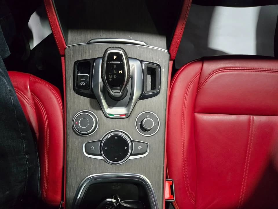 2021 Alfa Romeo Stelvio - Image 15 of 15