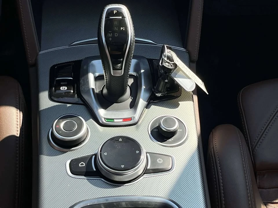 2021 Alfa Romeo Stelvio - Image 11 of 20