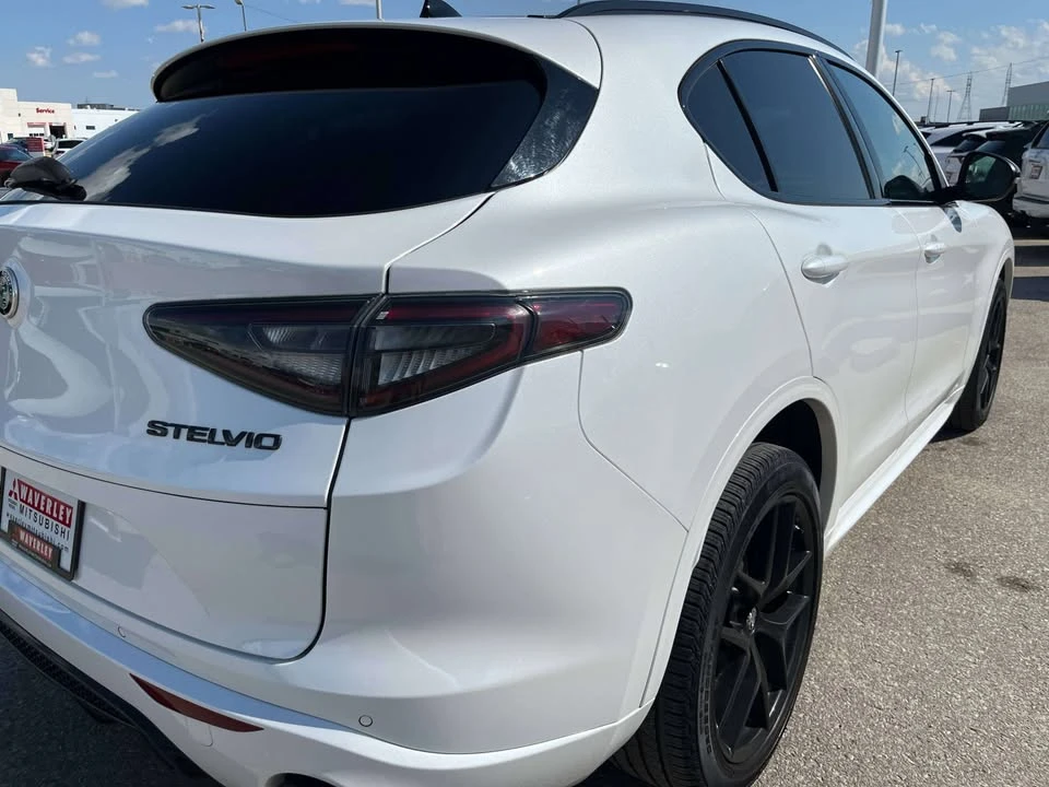 2021 Alfa Romeo Stelvio - Image 15 of 20