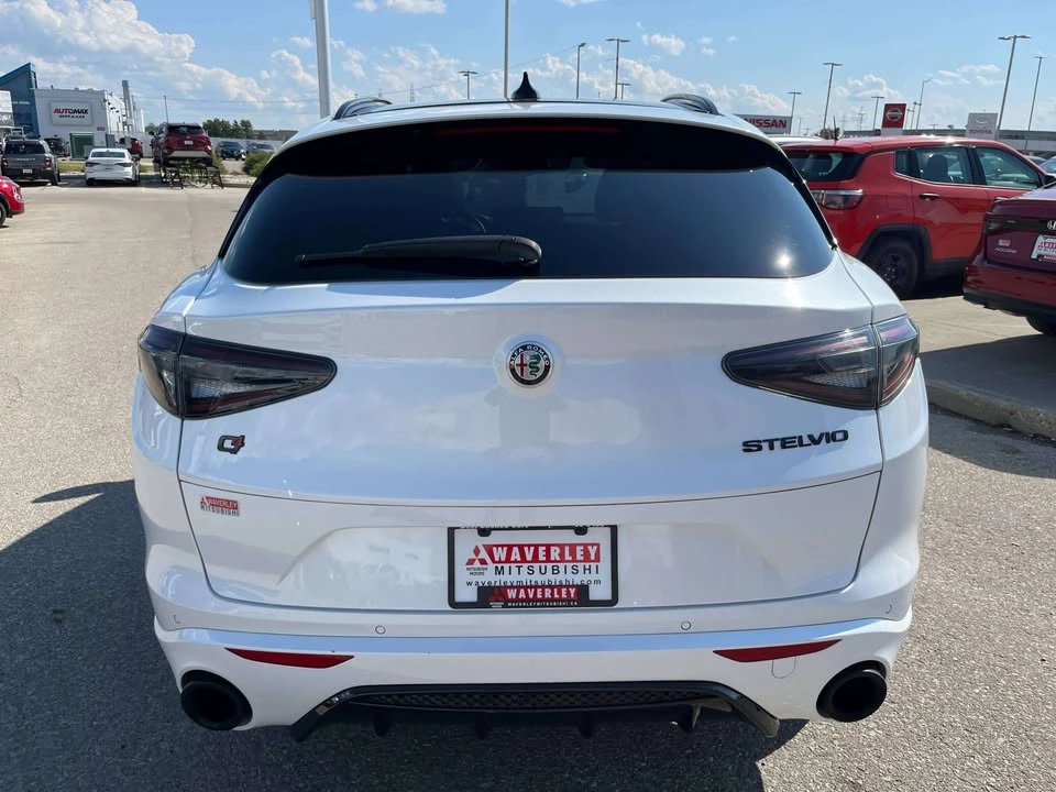 2021 Alfa Romeo Stelvio - Image 14 of 20