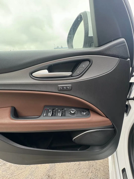 2021 Alfa Romeo Stelvio - Image 14 of 18