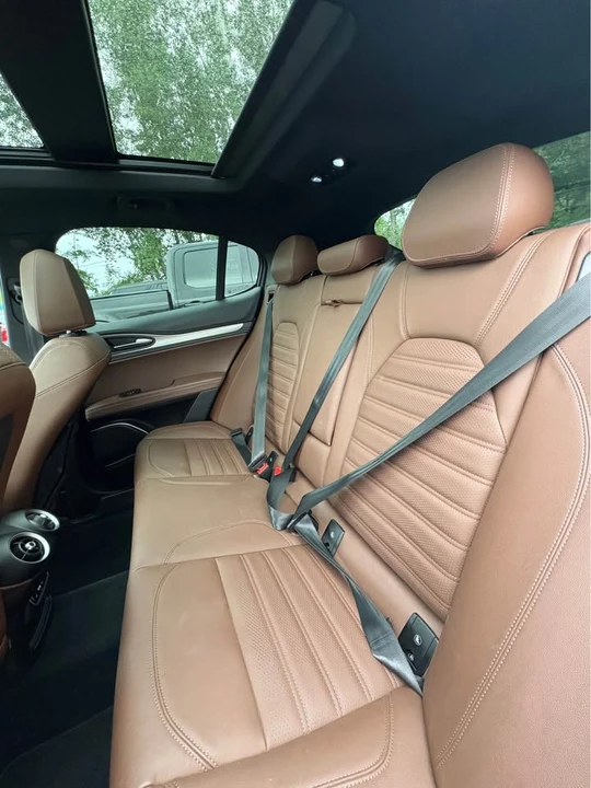 2021 Alfa Romeo Stelvio - Image 16 of 18