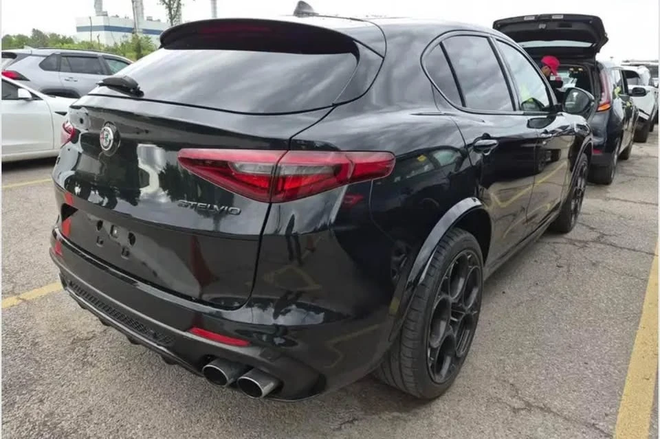 2021 Alfa Romeo Stelvio - Image 2 of 4