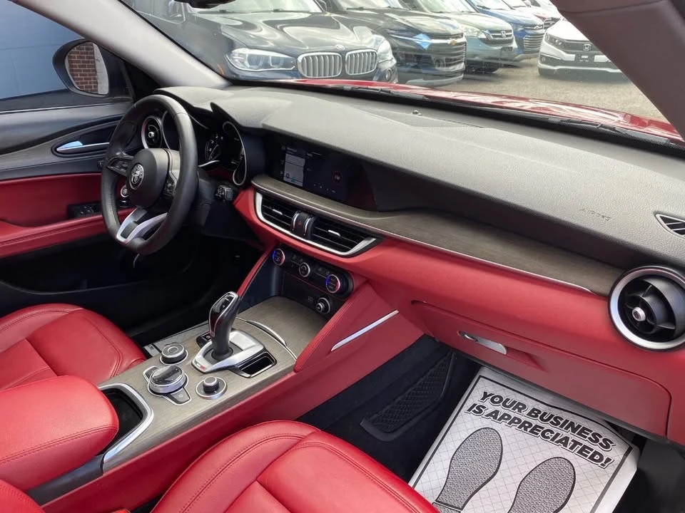 2021 Alfa Romeo Stelvio - Image 11 of 17