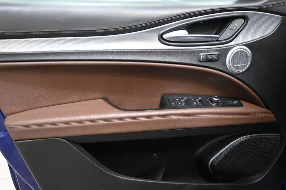 2021 Alfa Romeo Stelvio - Image 9 of 20