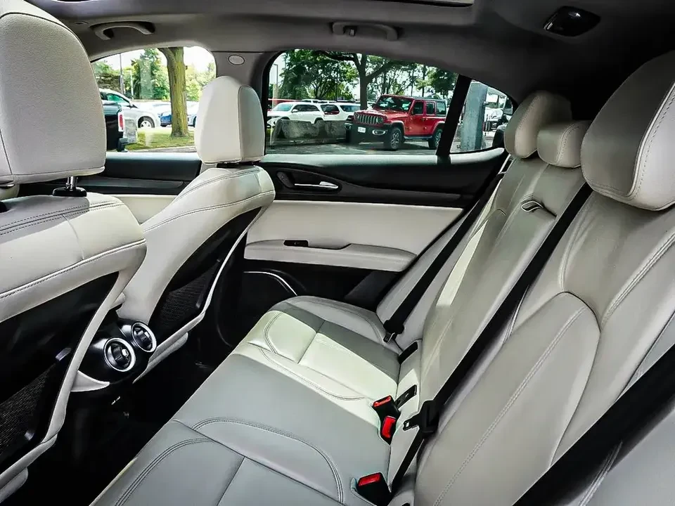 2021 Alfa Romeo Stelvio - Image 10 of 19