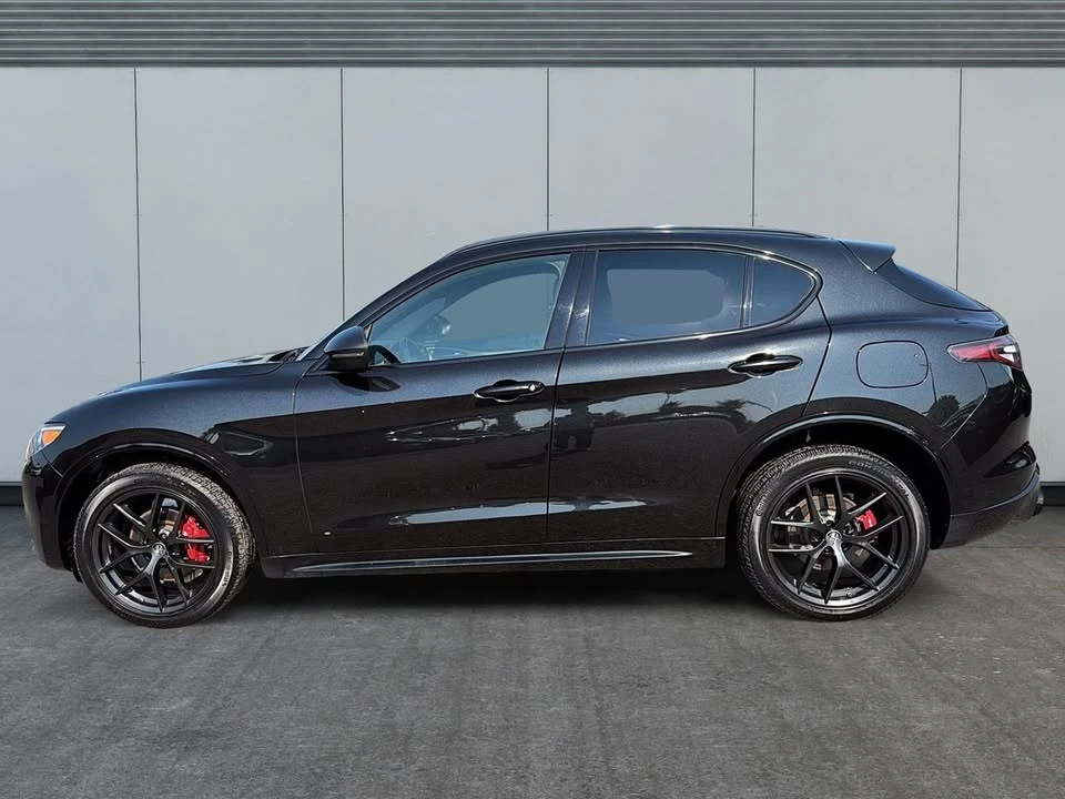 2021 Alfa Romeo Stelvio - Image 5 of 10