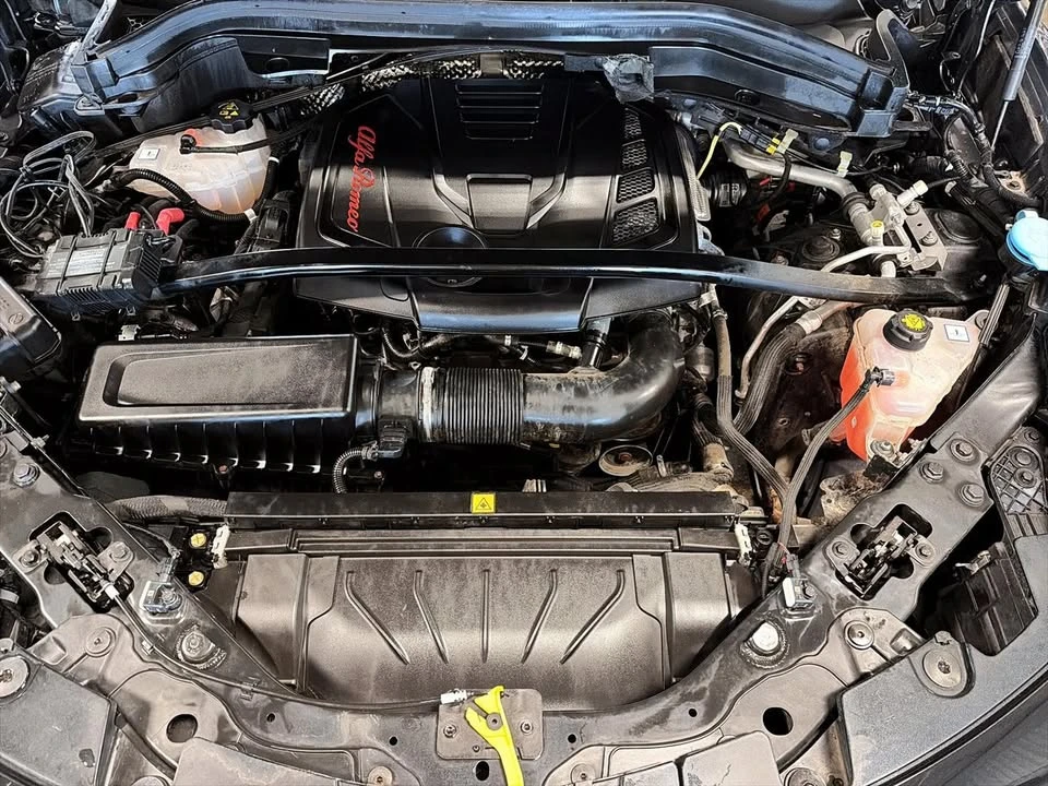 2021 Alfa Romeo Stelvio - Image 8 of 10