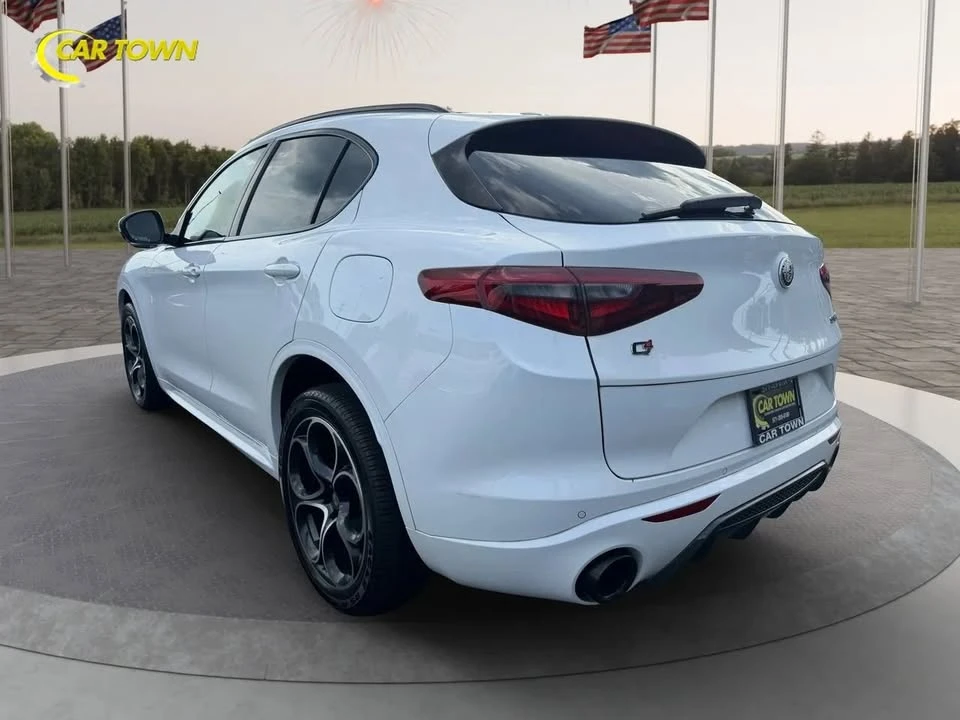 2021 Alfa Romeo Stelvio - Image 13 of 20