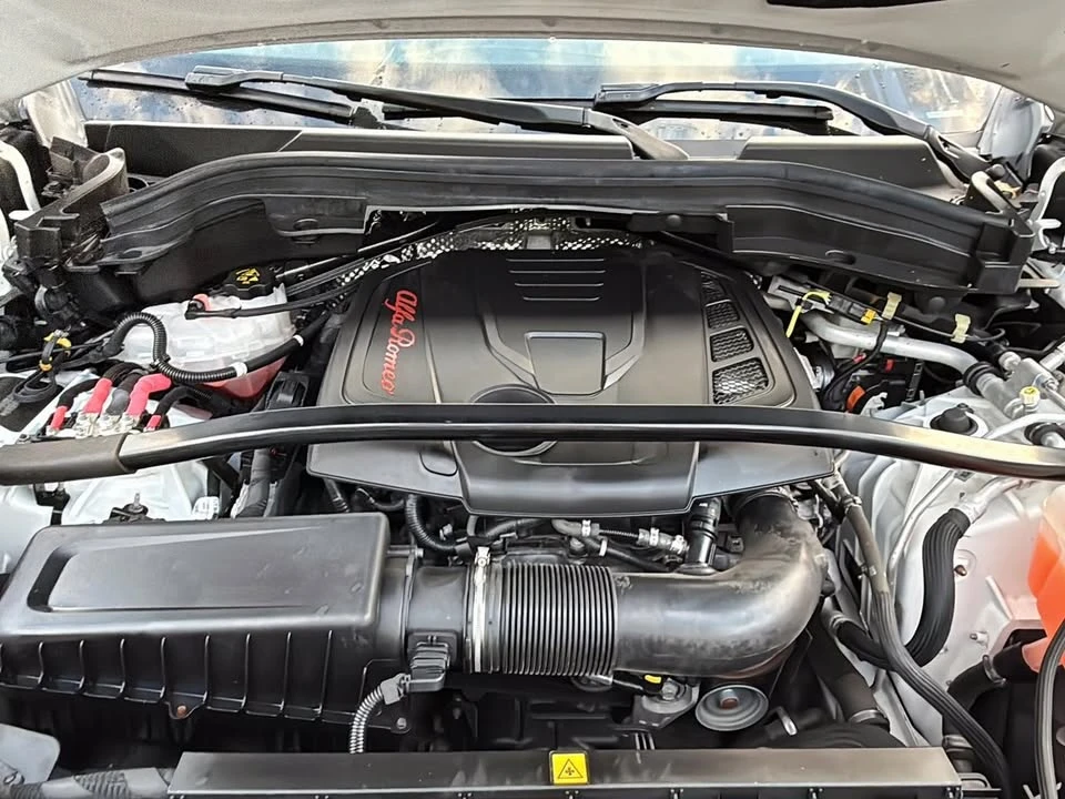 2021 Alfa Romeo Stelvio - Image 8 of 10