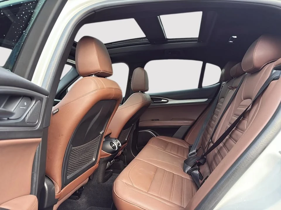 2021 Alfa Romeo Stelvio - Image 10 of 10