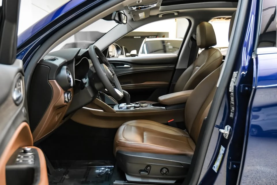 2021 Alfa Romeo Stelvio - Image 4 of 19