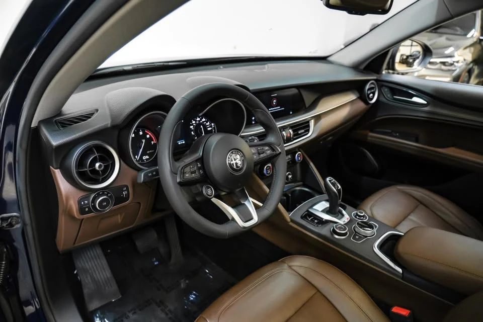 2021 Alfa Romeo Stelvio - Image 4 of 20