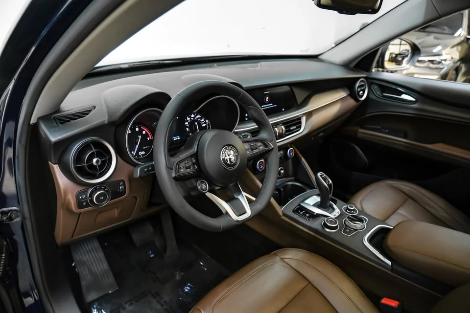 2021 Alfa Romeo Stelvio - Image 3 of 19
