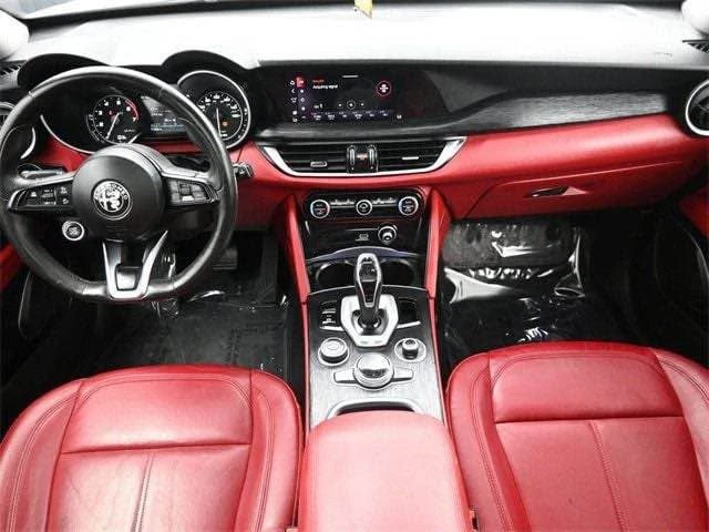 2021 Alfa Romeo Stelvio - Image 9 of 10