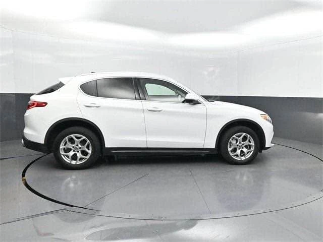2021 Alfa Romeo Stelvio - Image 4 of 10