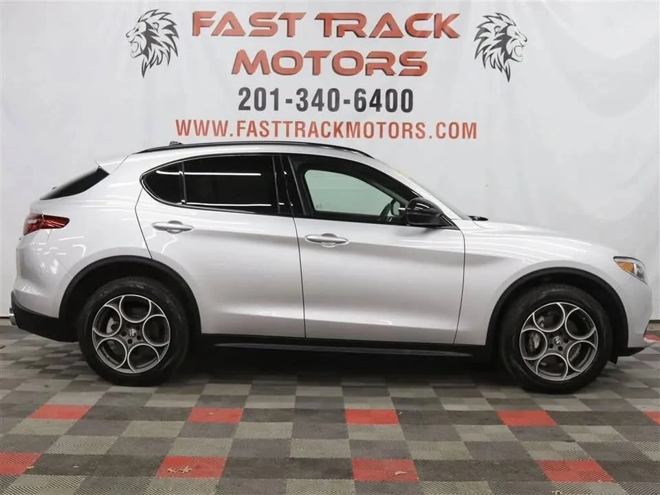2021 Alfa Romeo Stelvio - Image 3 of 17