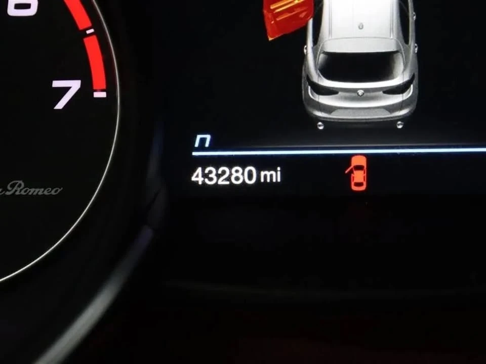 2021 Alfa Romeo Stelvio - Image 4 of 17