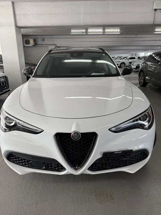 2021 Alfa Romeo Stelvio - Image 5 of 10
