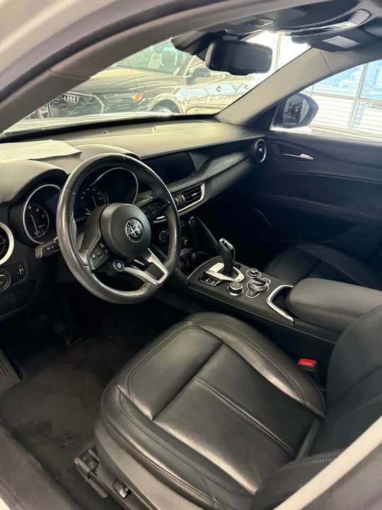 2021 Alfa Romeo Stelvio - Image 7 of 10