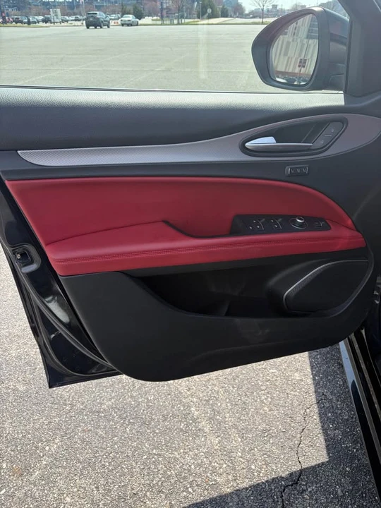 2021 Alfa Romeo Stelvio - Image 7 of 8
