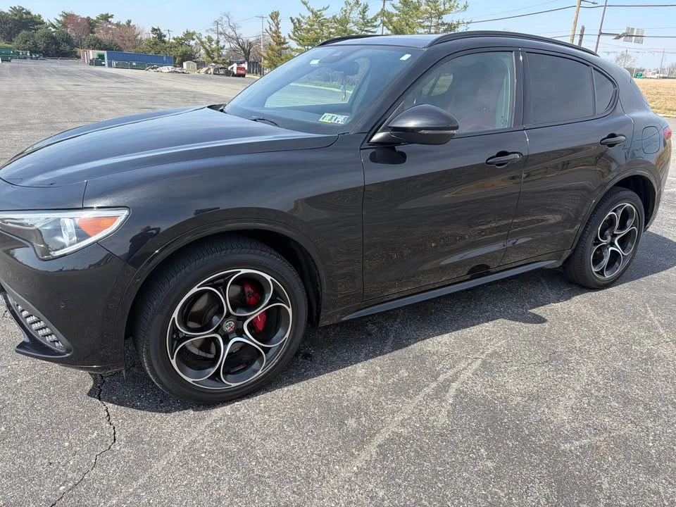 2021 Alfa Romeo Stelvio - Image 2 of 8