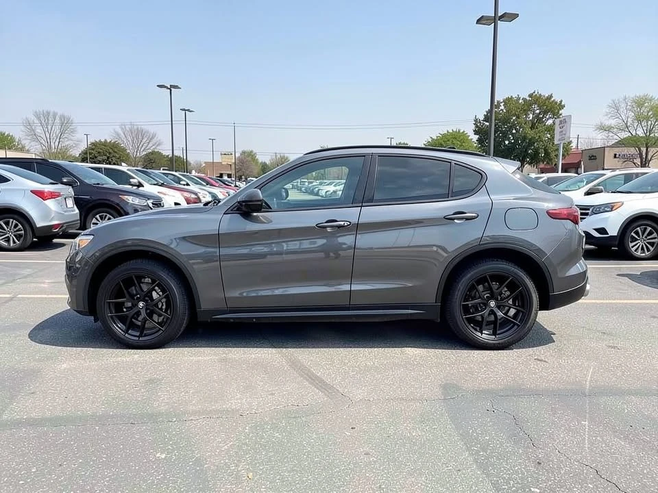 2021 Alfa Romeo Stelvio - Image 4 of 20