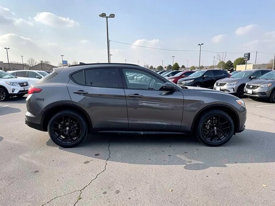 2021 Alfa Romeo Stelvio - Image 8 of 20