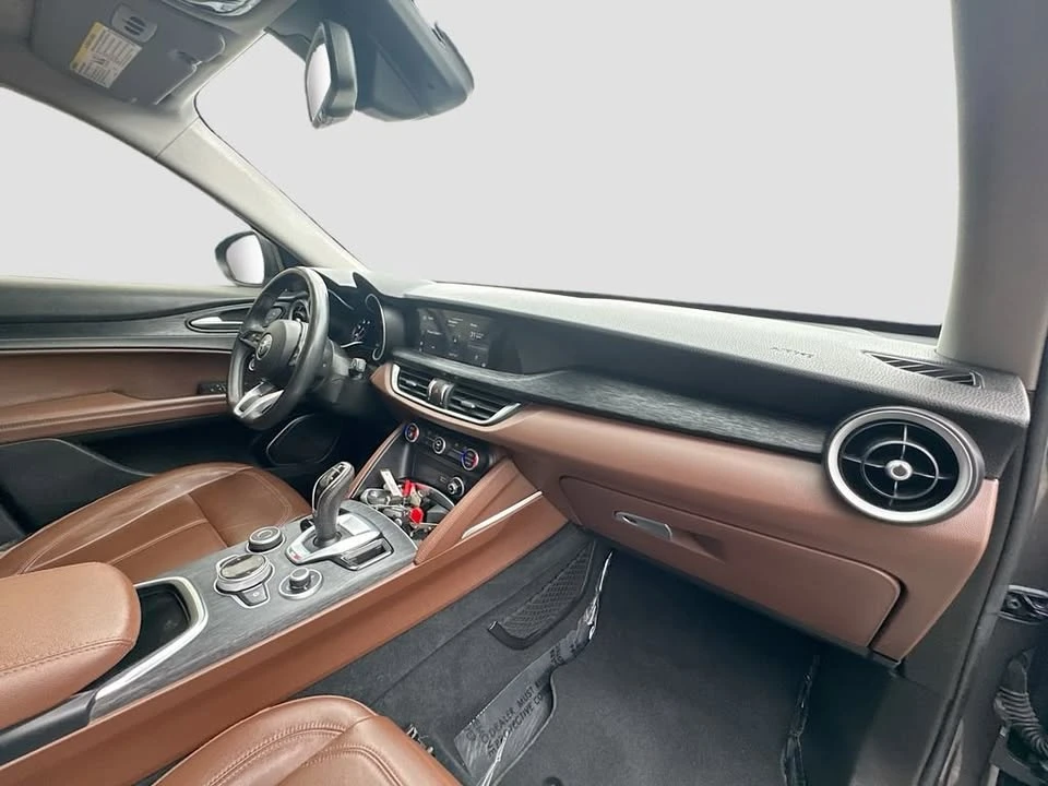 2021 Alfa Romeo Stelvio - Image 18 of 20