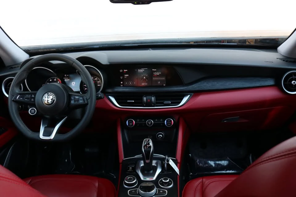 2021 Alfa Romeo Stelvio - Image 17 of 20