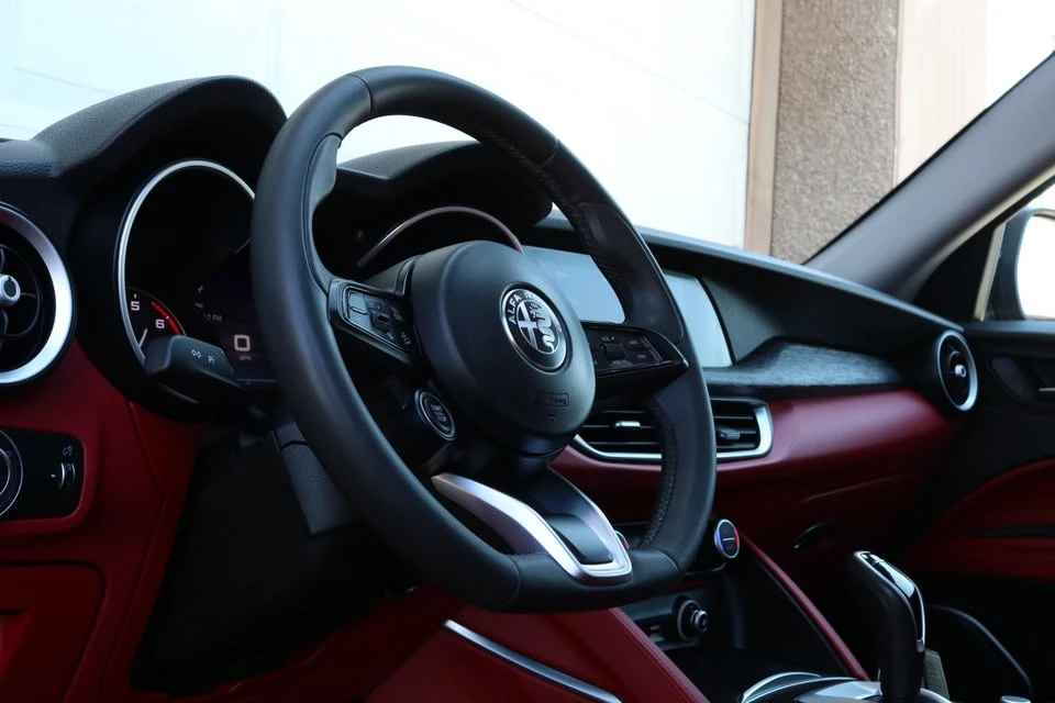 2021 Alfa Romeo Stelvio - Image 11 of 20
