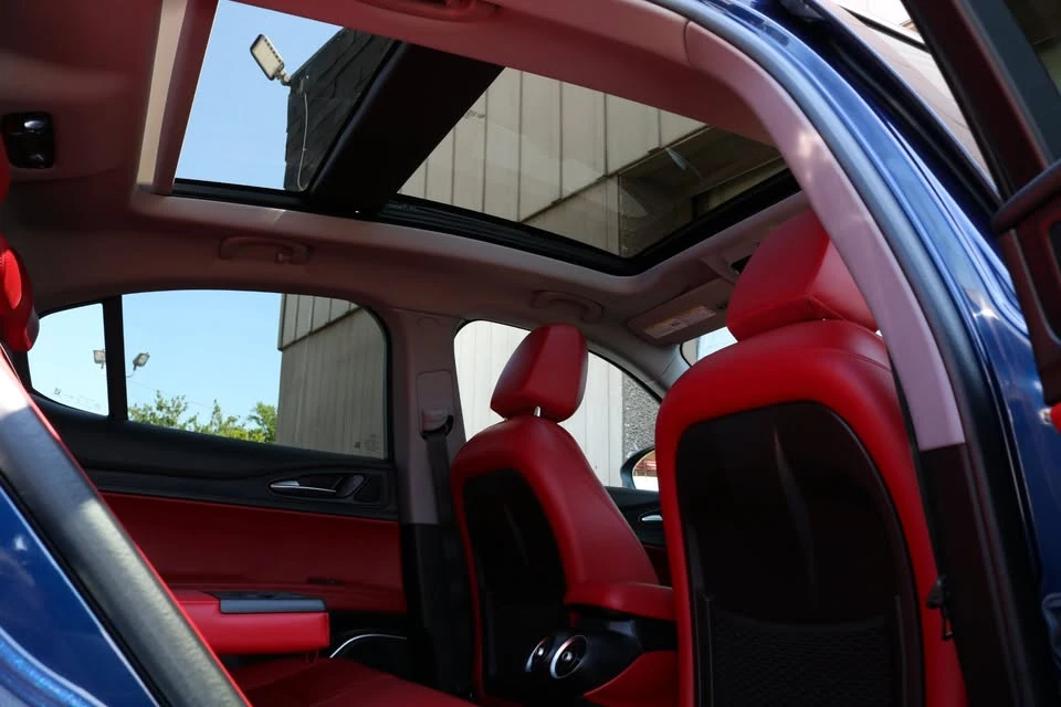 2021 Alfa Romeo Stelvio - Image 16 of 20