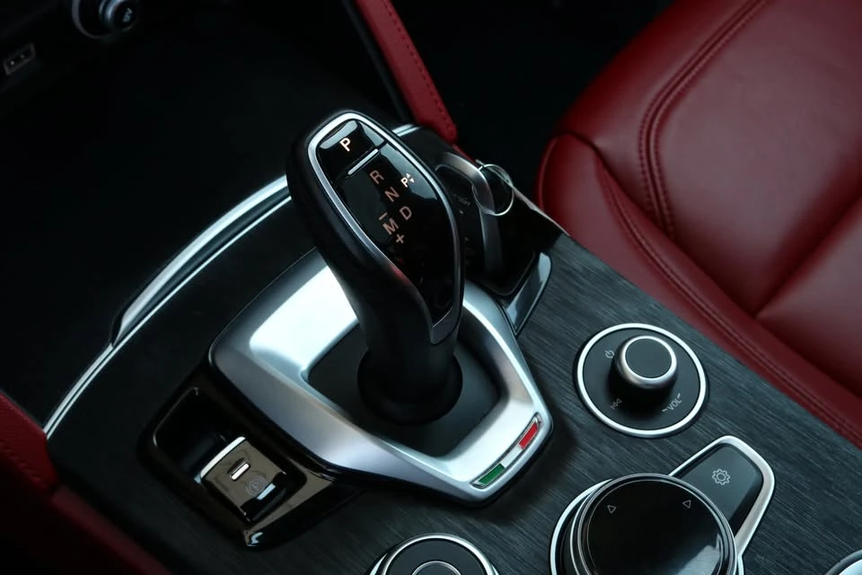 2021 Alfa Romeo Stelvio - Image 14 of 20