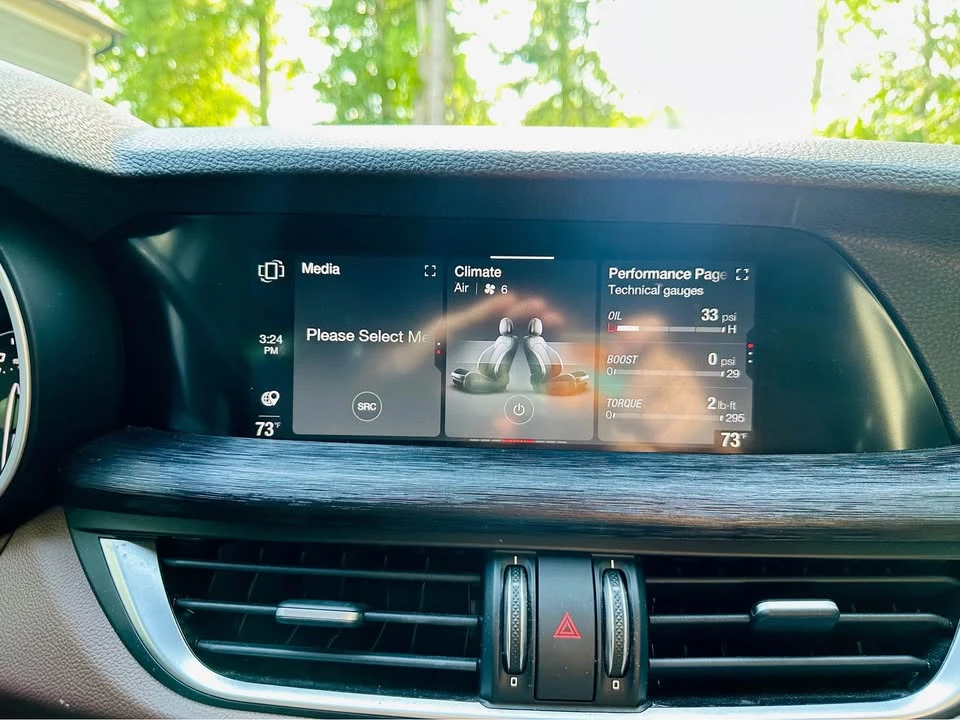 2021 Alfa Romeo Stelvio - Image 18 of 20