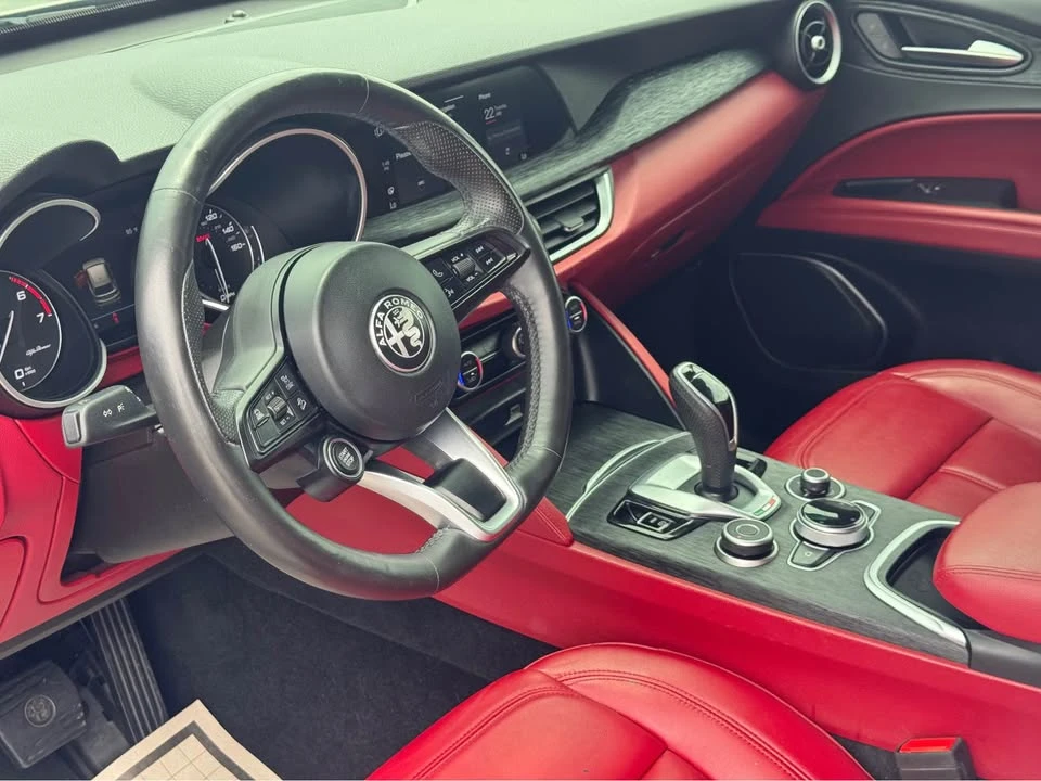 2021 Alfa Romeo Stelvio - Image 5 of 15