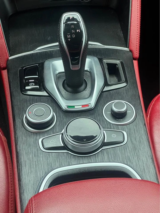 2021 Alfa Romeo Stelvio - Image 13 of 15
