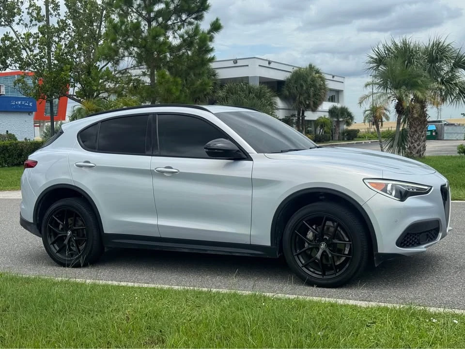 2021 Alfa Romeo Stelvio - Image 2 of 15