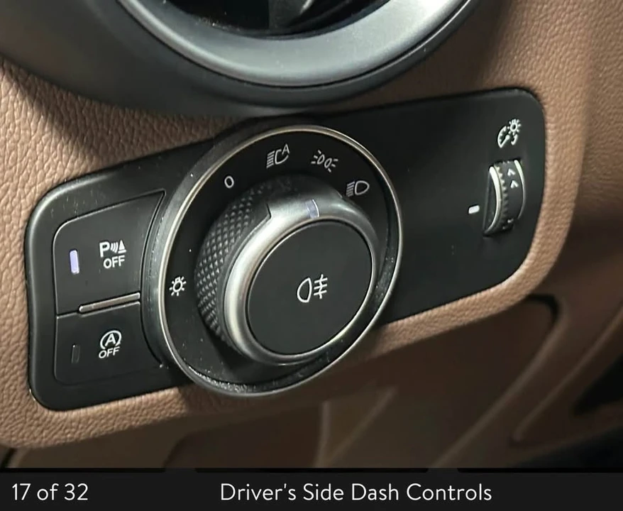 2021 Alfa Romeo Stelvio - Image 9 of 20