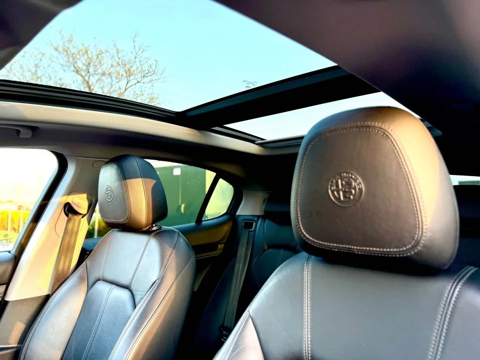 2021 Alfa Romeo Stelvio - Image 12 of 20