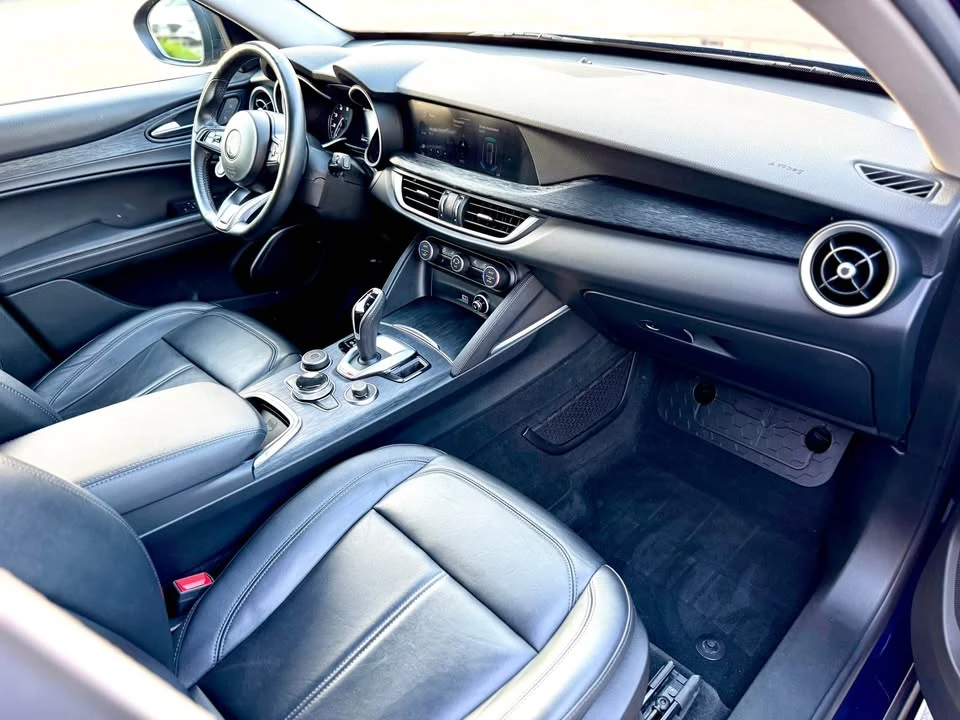 2021 Alfa Romeo Stelvio - Image 18 of 20