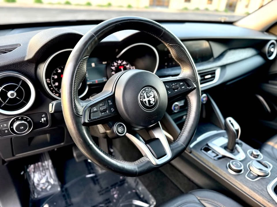2021 Alfa Romeo Stelvio - Image 13 of 20